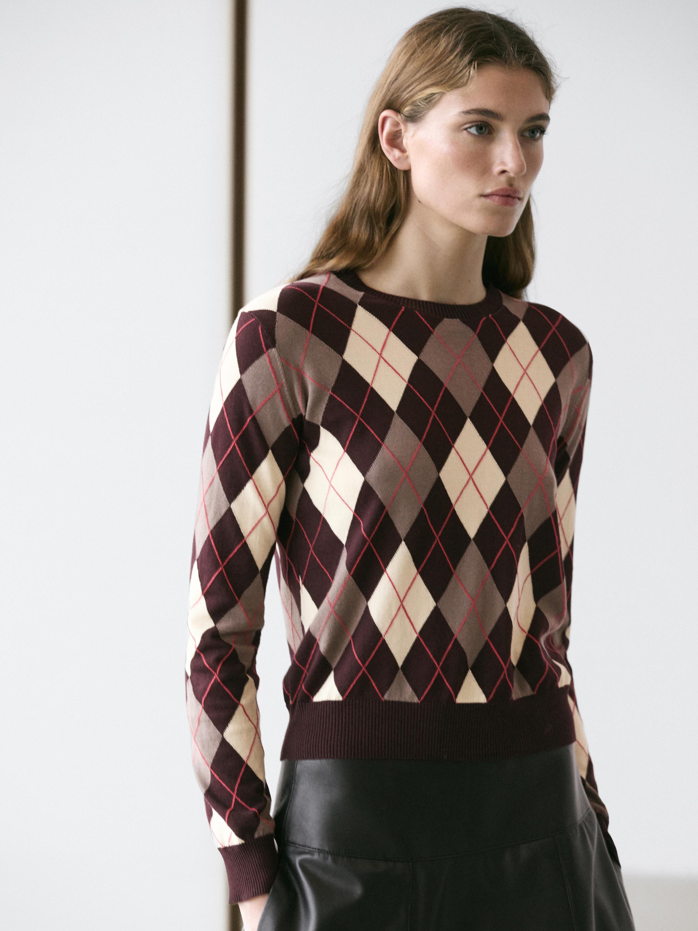 Cotton knit sweater with argyle detail